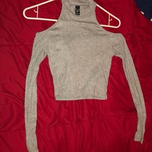 Windsor off the shoulder long sleeve crop top// S